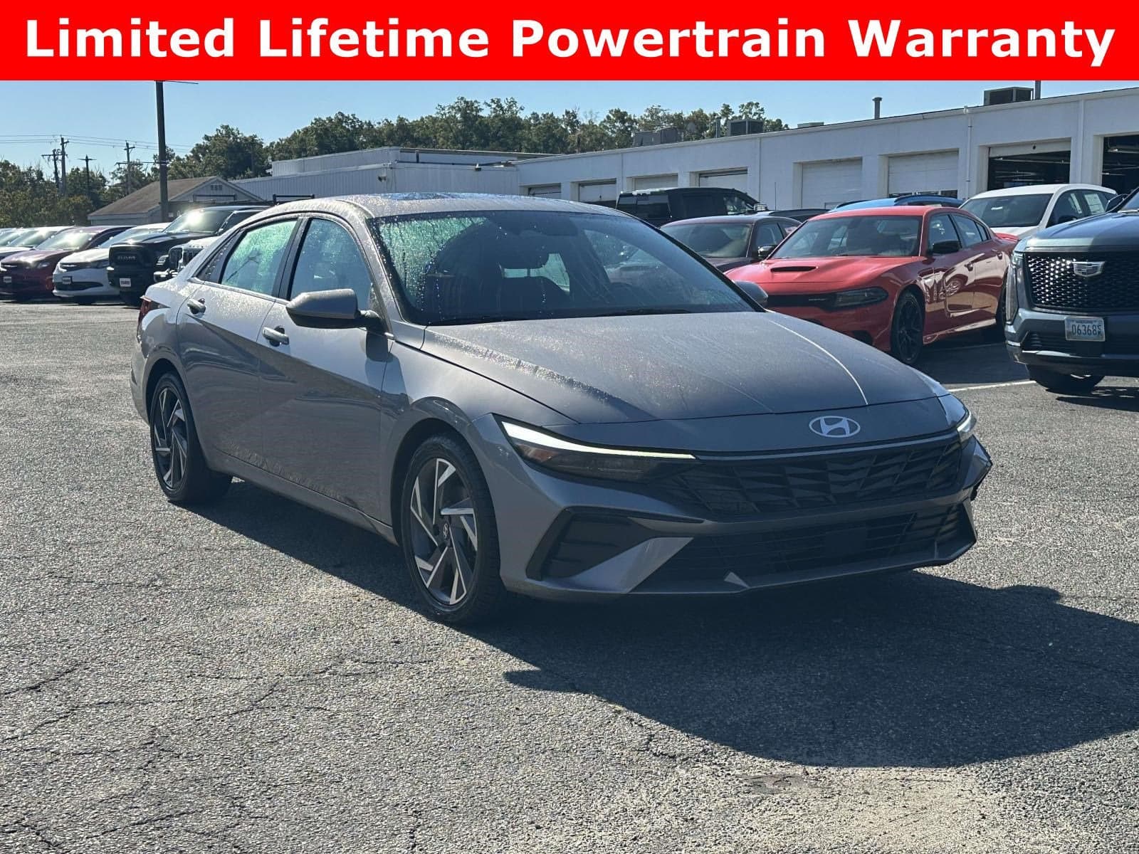 2025 Hyundai Elantra SEL Convenience — photo 1 of 5