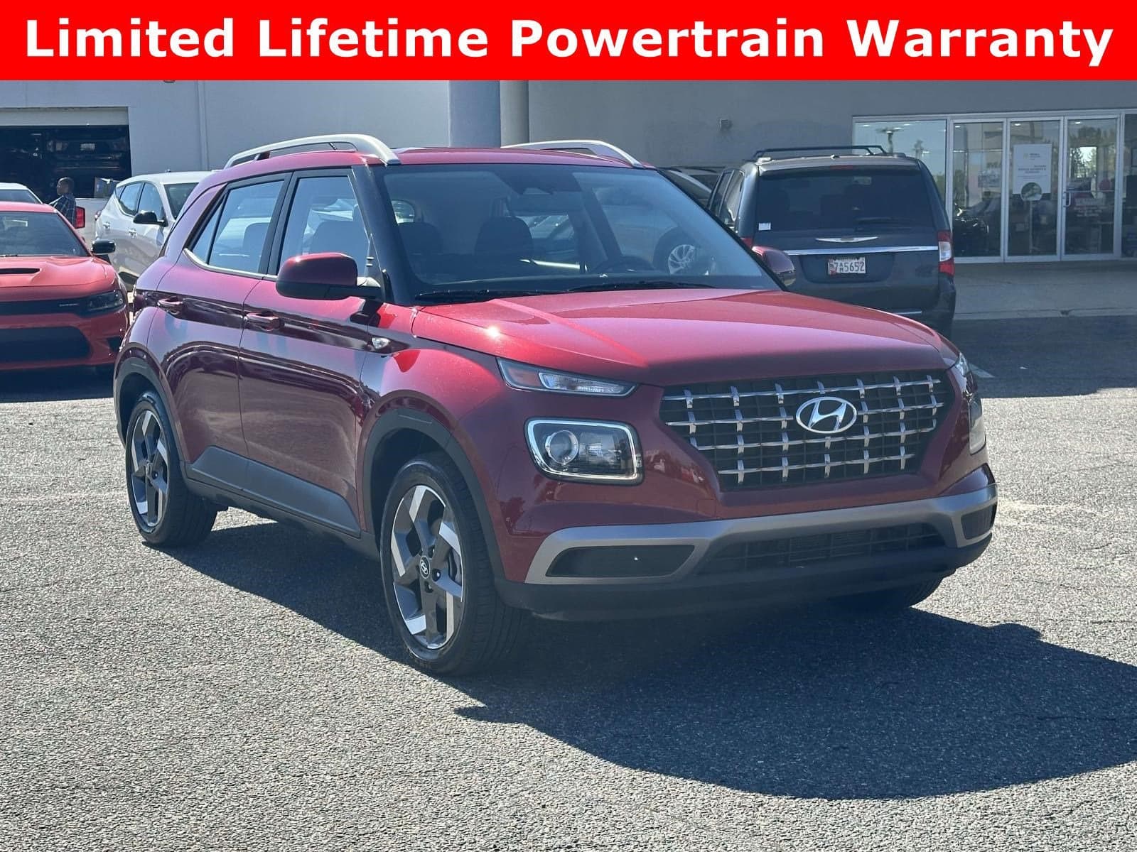 2025 Hyundai Venue SEL — photo 1 of 5