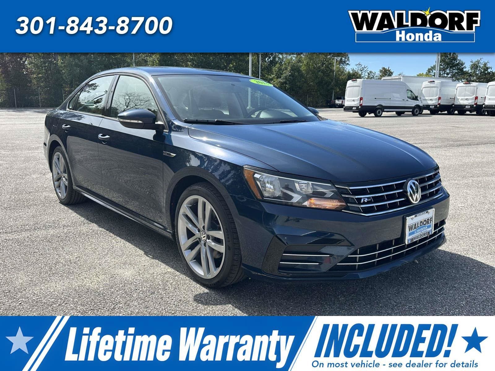 2018 Volkswagen Passat Base — photo 1 of 34