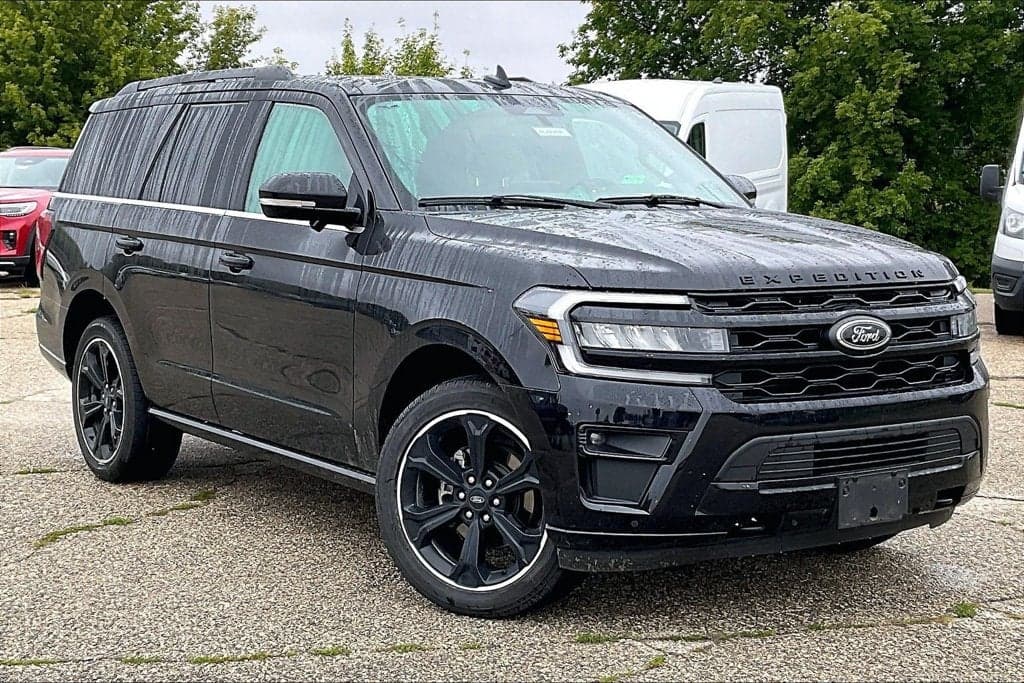 2024 Ford Expedition Limited — photo 1 of 7