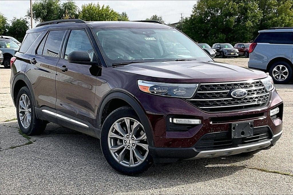 2022 Ford Explorer XLT — photo 1 of 7