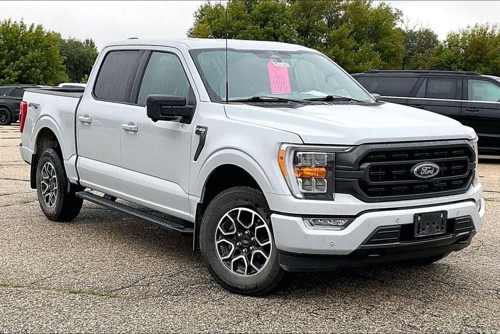 2023 Ford F-150 XLT — photo 1 of 7