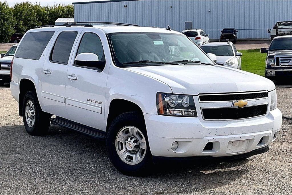 2013 Chevrolet Suburban LT — photo 1 of 7