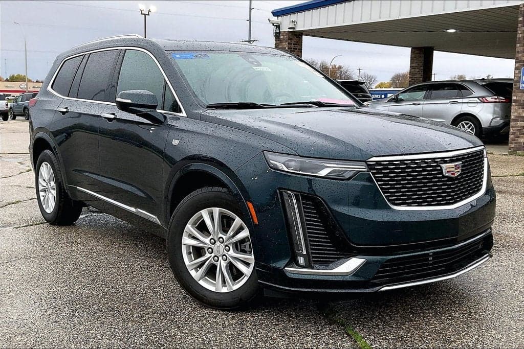 2024 Cadillac XT6 AWD Luxury — photo 1 of 5
