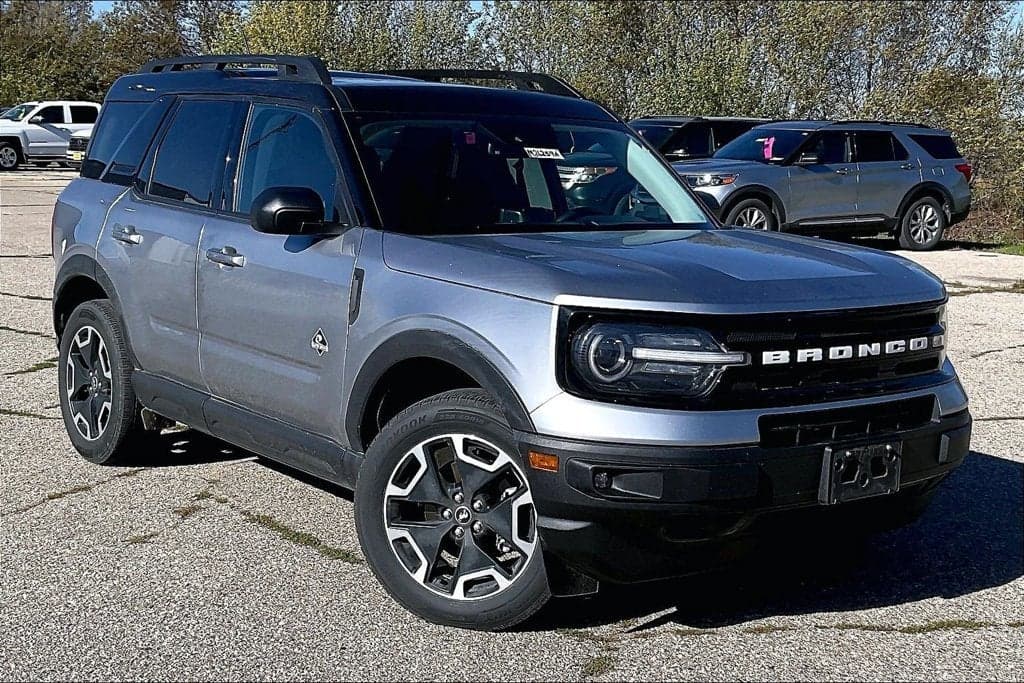 2023 Ford Bronco Sport Outer Banks — photo 1 of 5