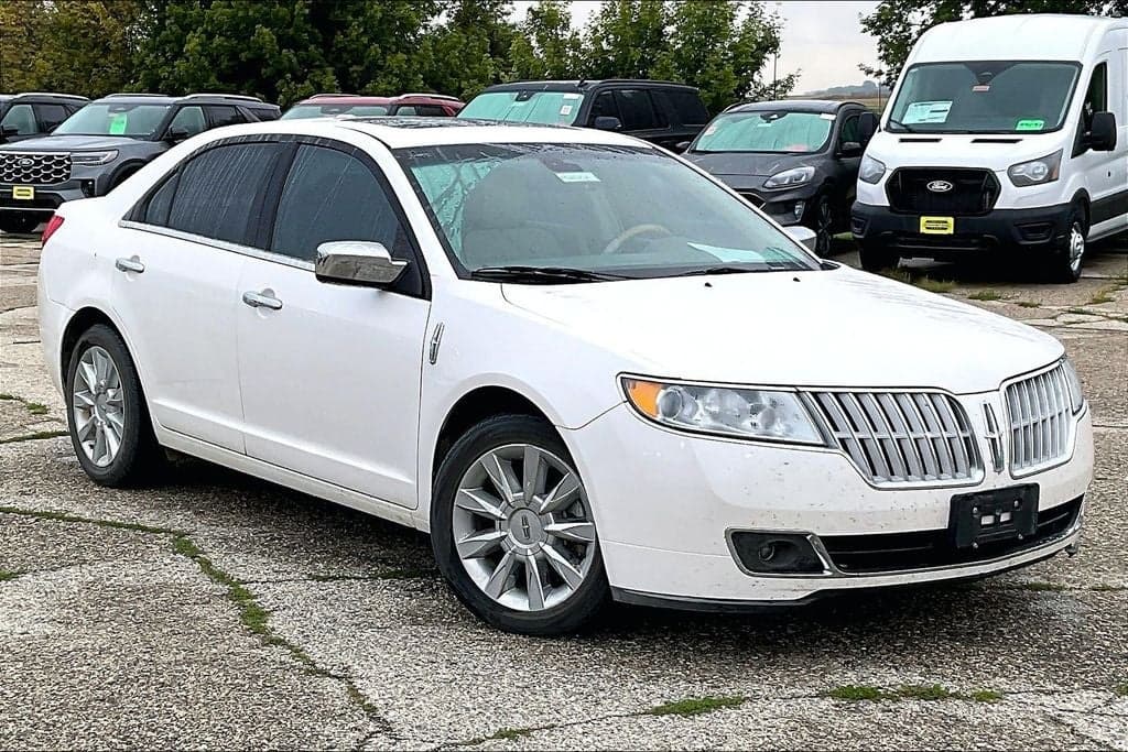 2012 Lincoln MKZ Base — photo 1 of 7