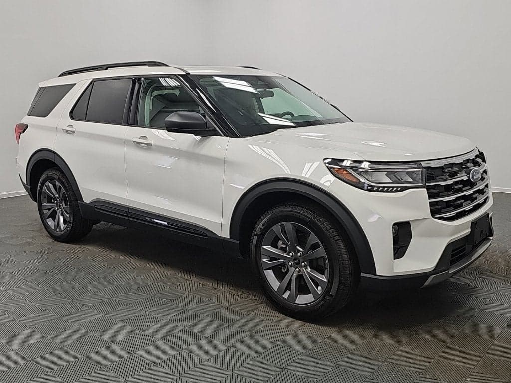 2026 Ford Explorer Base — photo 1 of 5