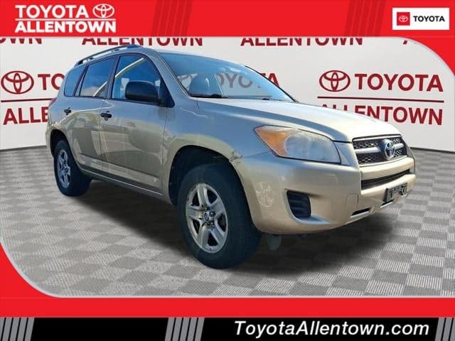 2011 Toyota RAV4 Base — photo 1 of 11