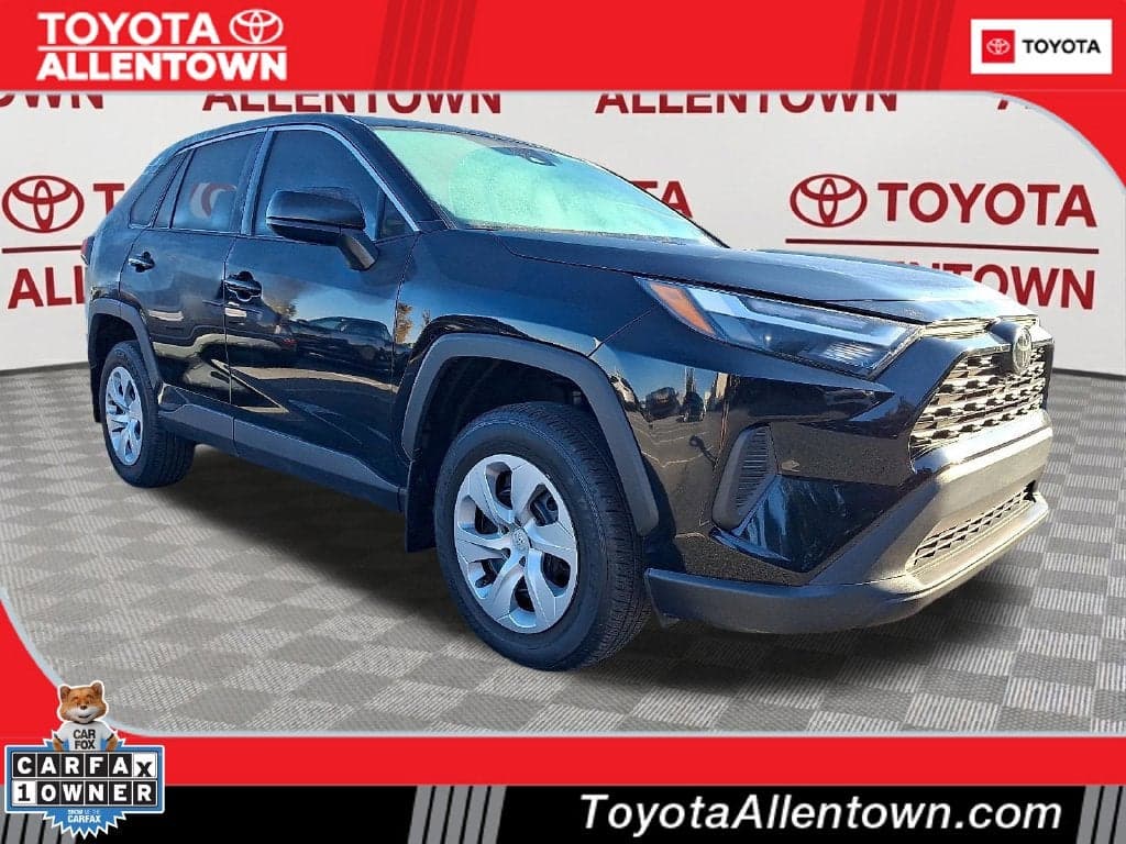 2025 Toyota RAV4 LE — photo 1 of 5