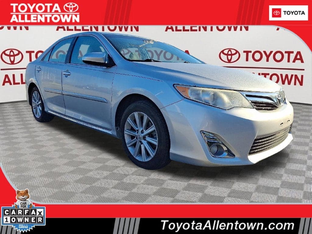 2013 Toyota Camry XLE — photo 1 of 5