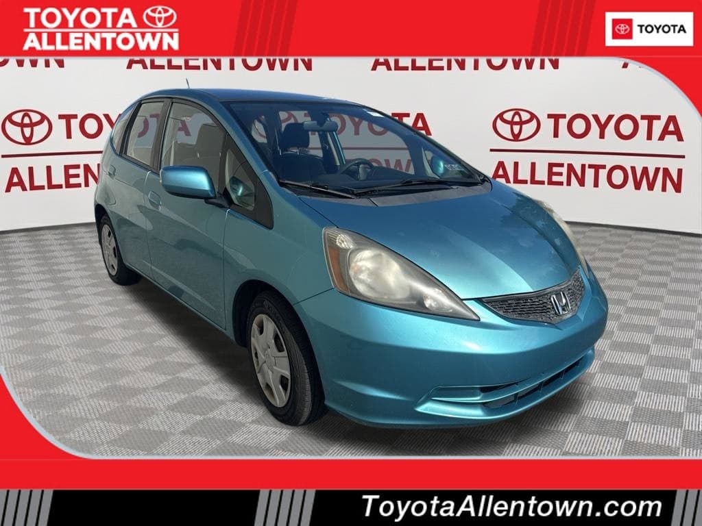 2013 Honda Fit Base — photo 1 of 5