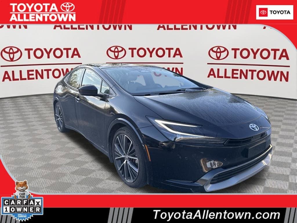 2024 Toyota Prius Limited — photo 1 of 5
