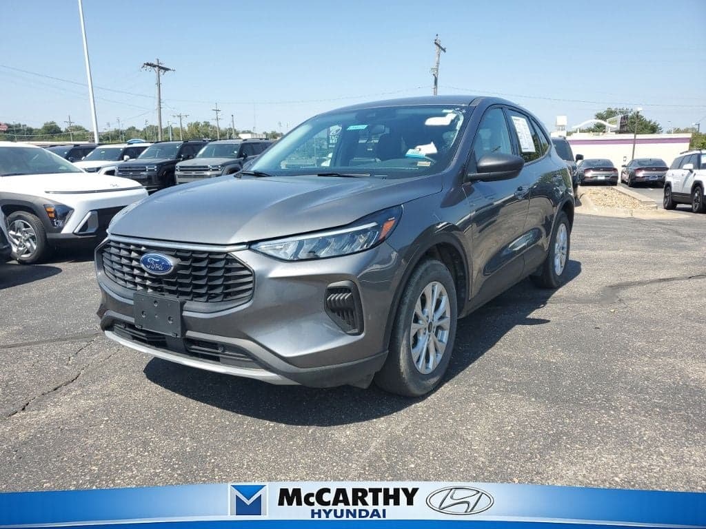 2025 Ford Escape Active — photo 1 of 5