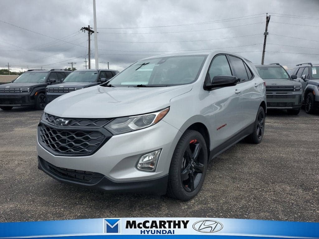 2020 Chevrolet Equinox LT — photo 1 of 15