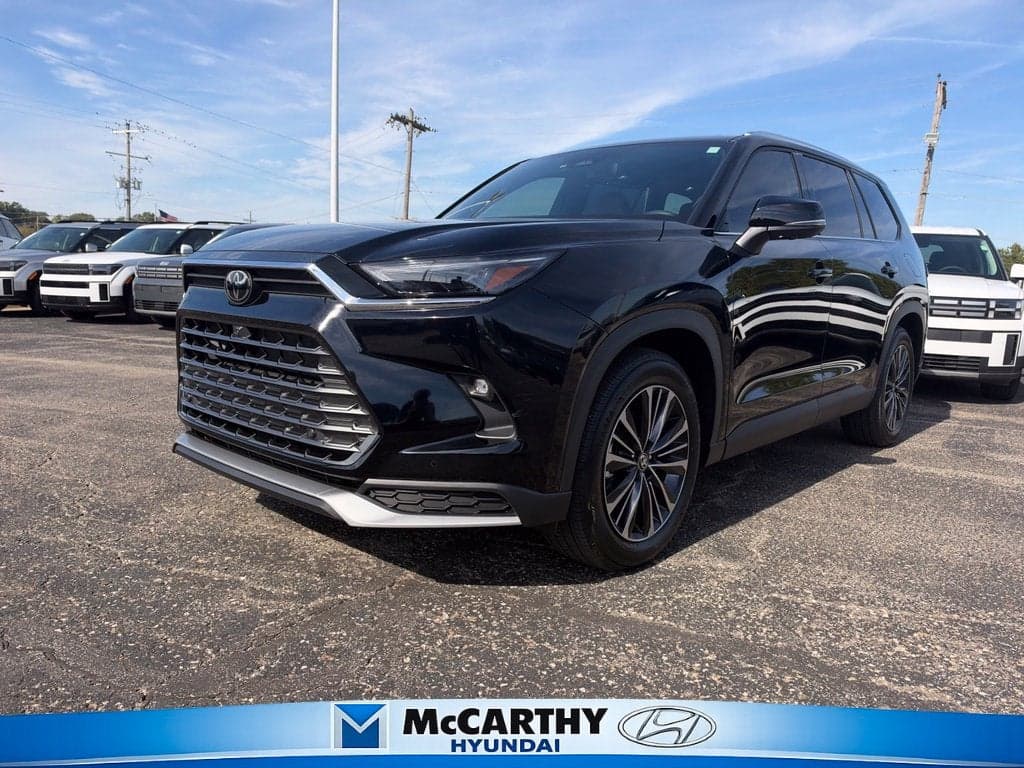 2026 Toyota Grand Highlander Hybrid MAX Platinum — photo 1 of 5