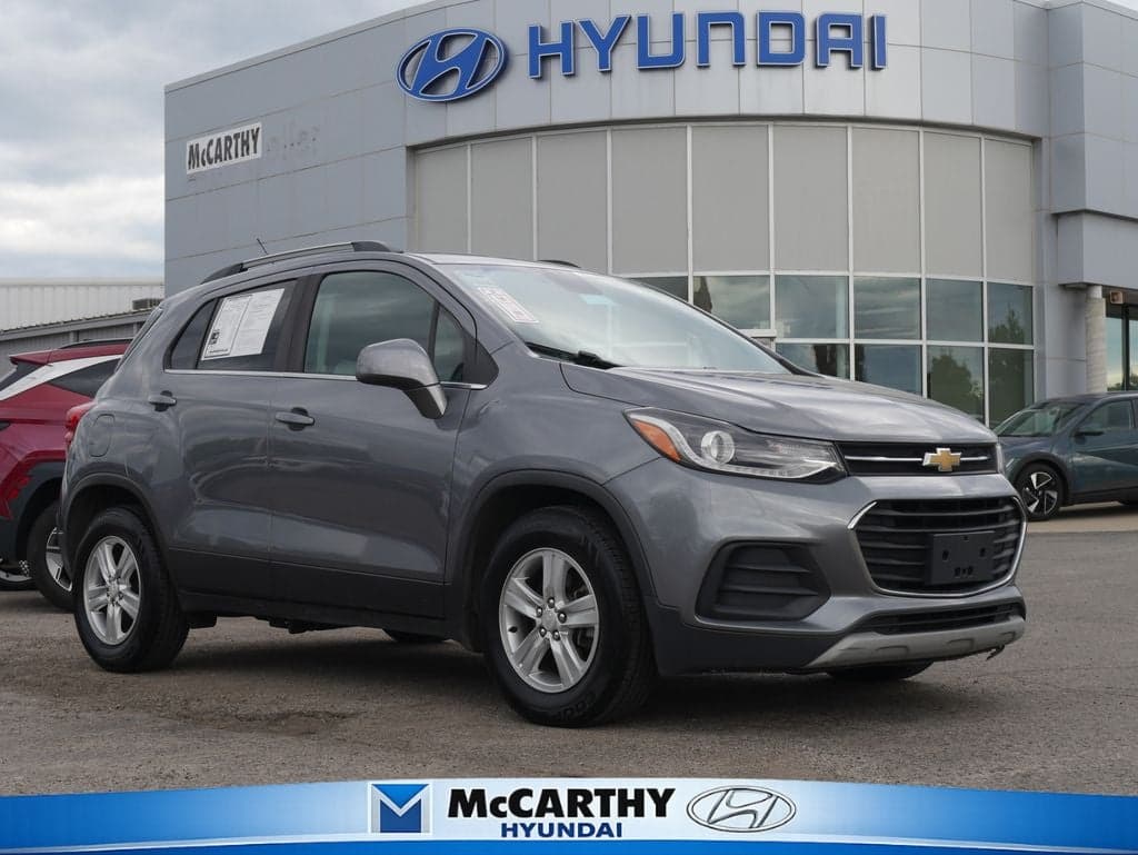 2020 Chevrolet Trax LT — photo 1 of 46