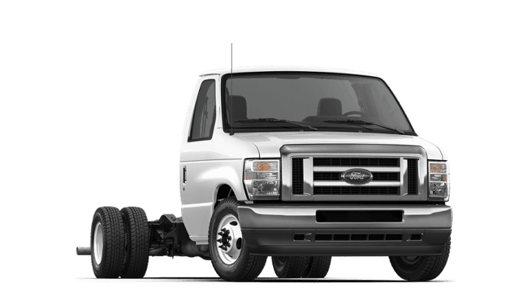 2027 Ford E-350SD Base Cutaway — photo 1 of 5