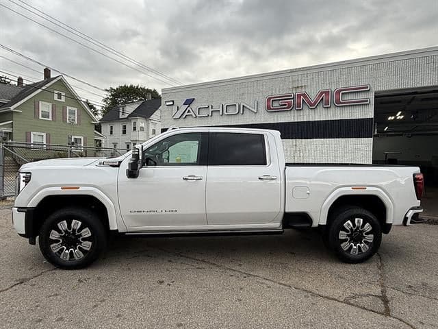 2024 GMC Sierra 2500HD Denali — photo 1 of 30