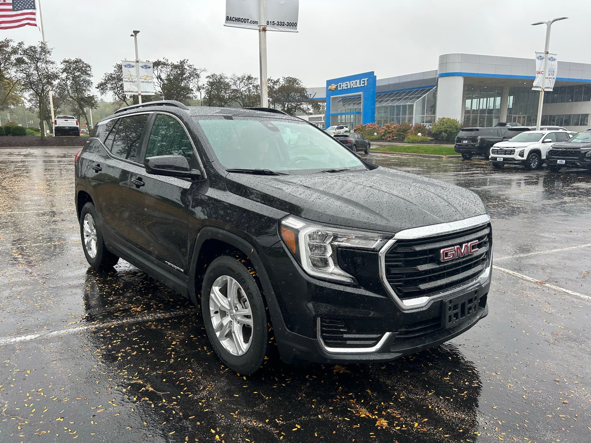 2022 GMC Terrain SLE — photo 1 of 10