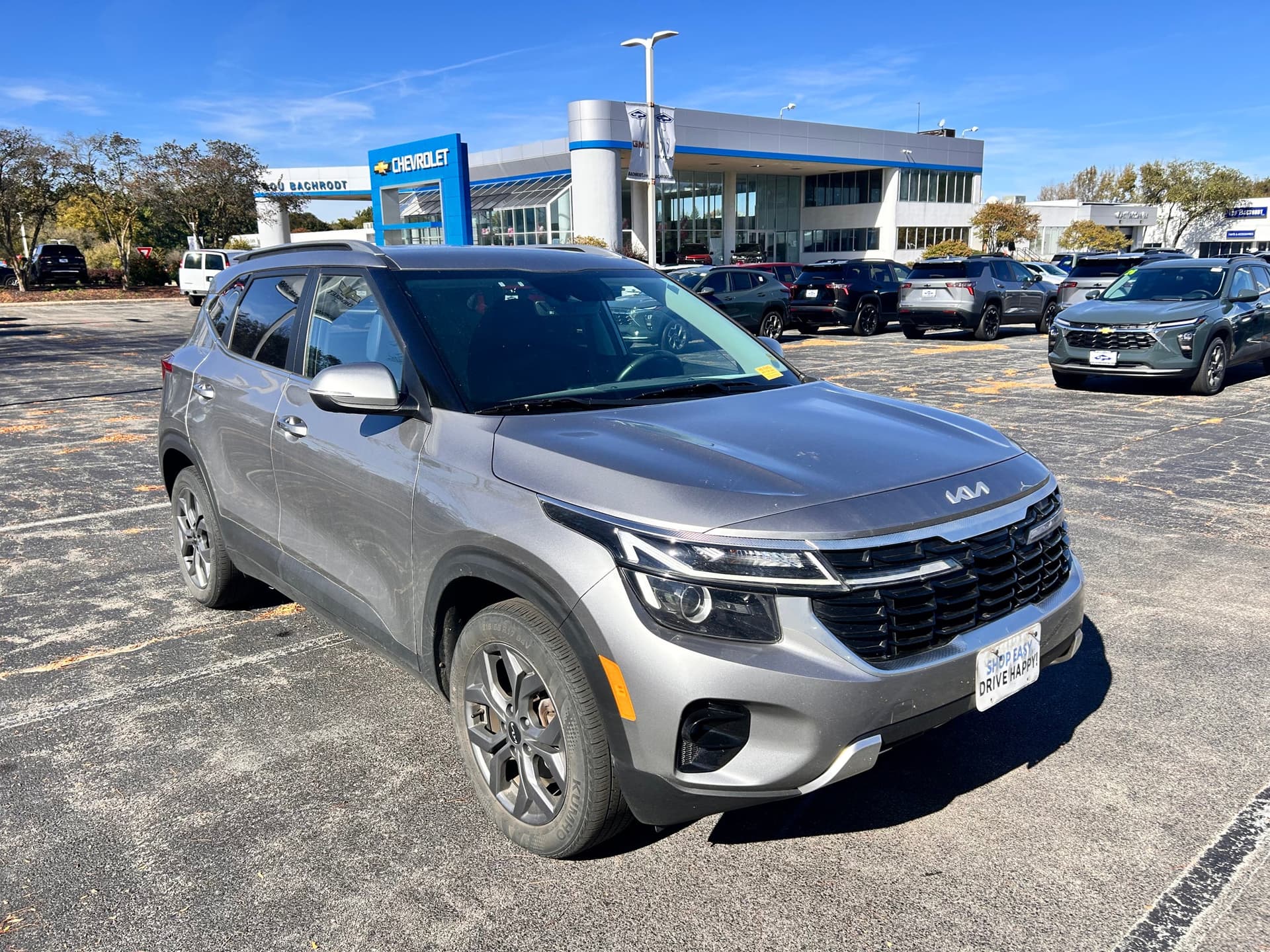 2024 Kia Seltos S — photo 1 of 5