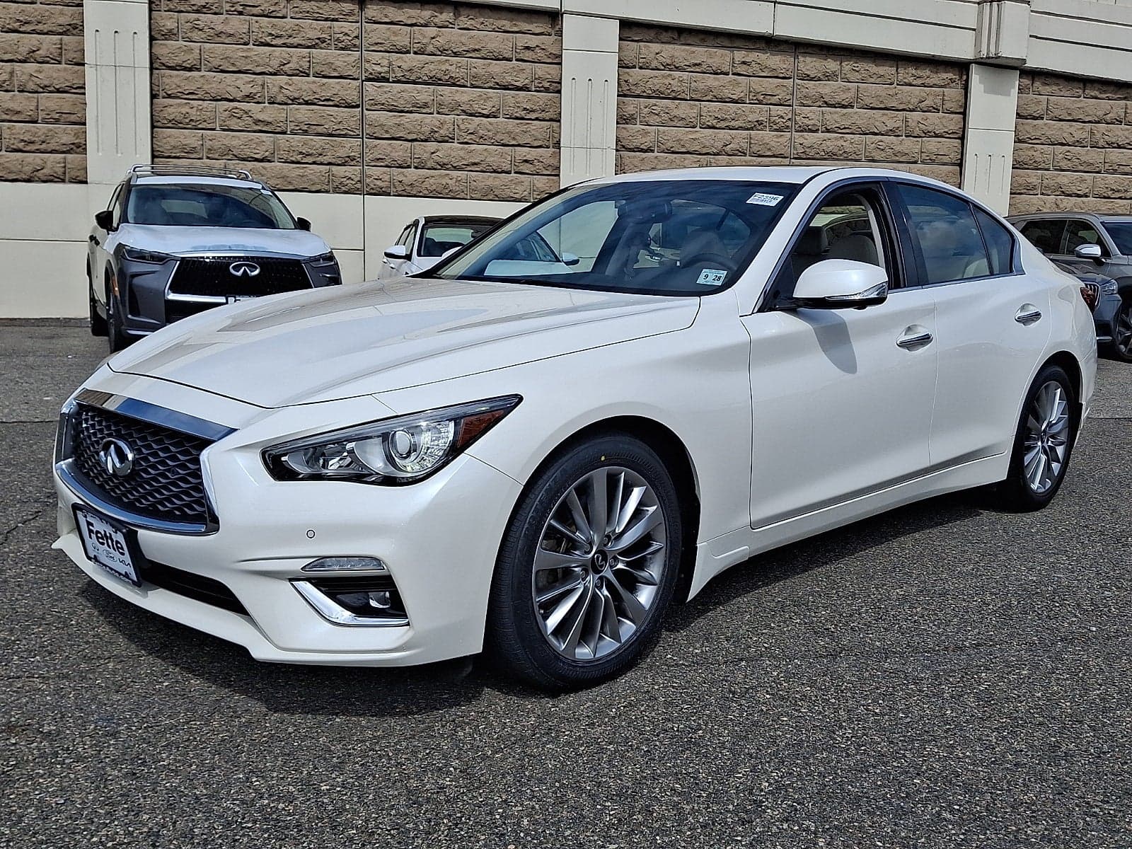 2023 INFINITI Q50 LUXE — photo 1 of 30