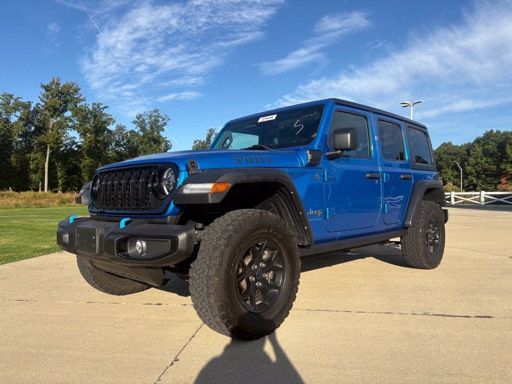 2024 Jeep Wrangler Base — photo 1 of 5