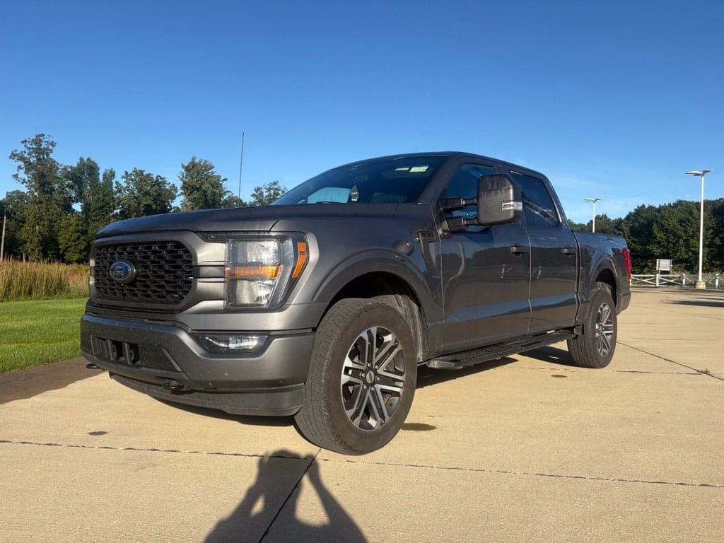 2023 Ford F-150 XL — photo 1 of 31