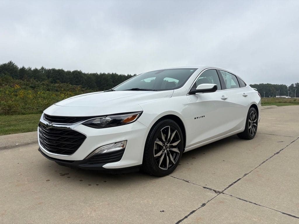 2020 Chevrolet Malibu RS — photo 1 of 48