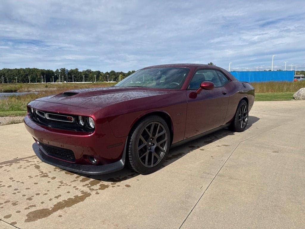 2019 Dodge Challenger R/T — photo 1 of 23