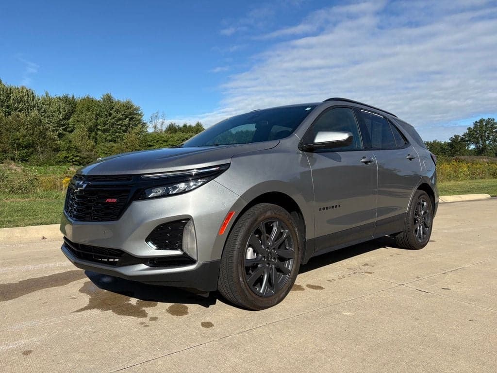 2024 Chevrolet Equinox RS — photo 1 of 52