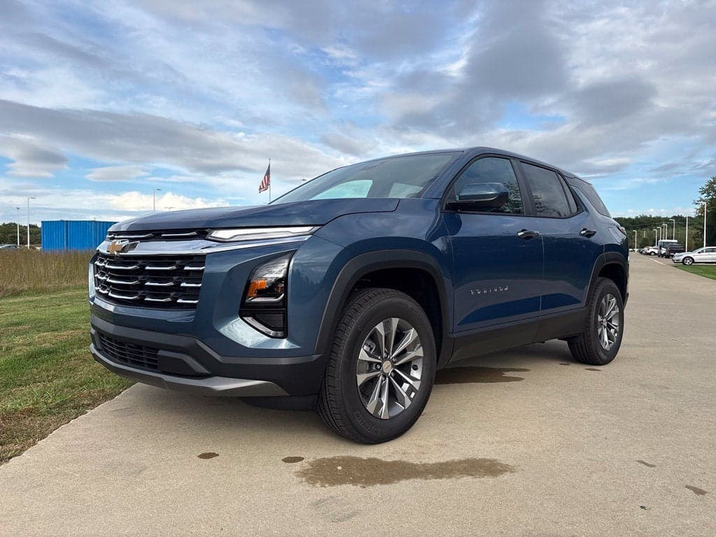 2027 Chevrolet Equinox AWD LT — photo 1 of 50