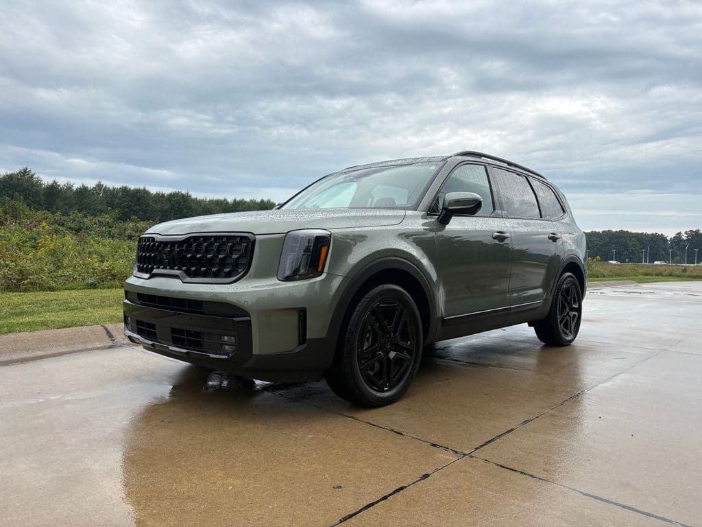 2025 Kia Telluride SX-Prestige X-Line — photo 1 of 30