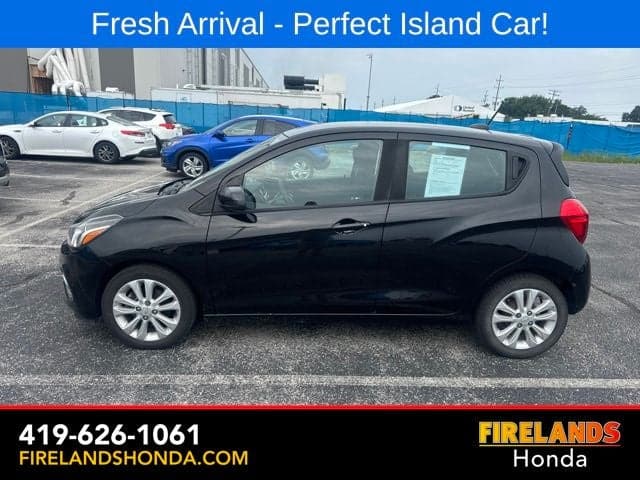 2017 Chevrolet Spark 1LT — photo 1 of 25
