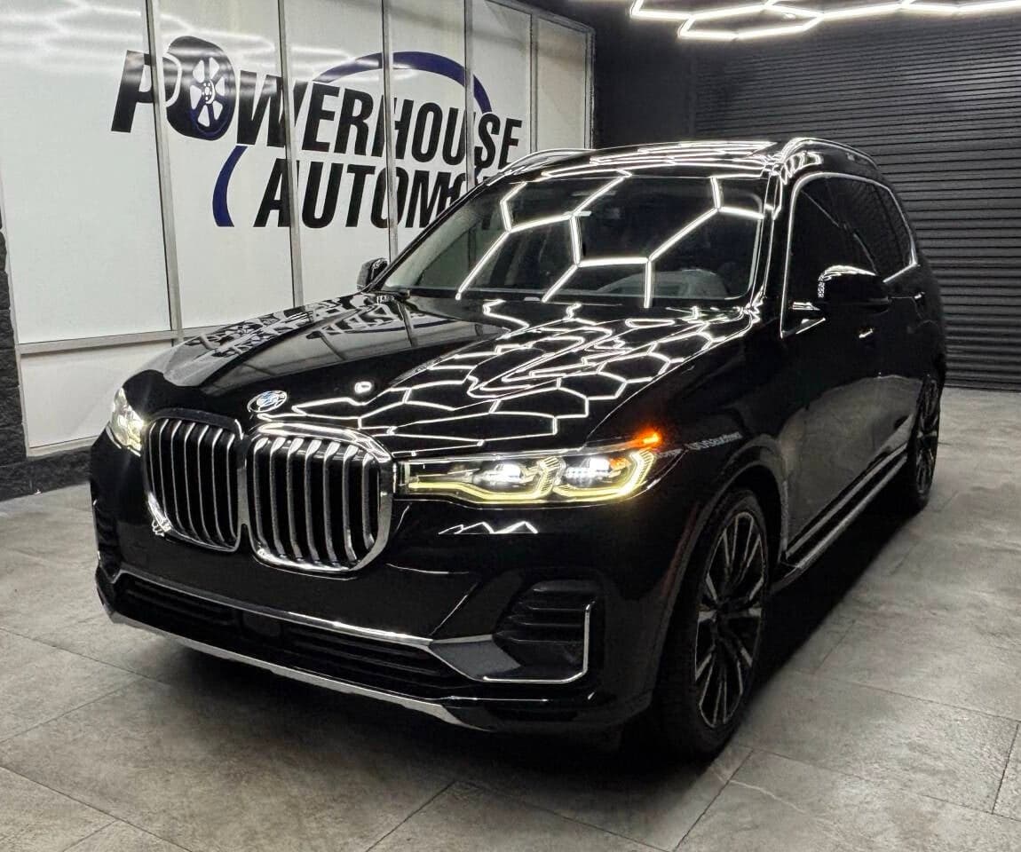 2020 BMW X7 xDrive40i — photo 1 of 52