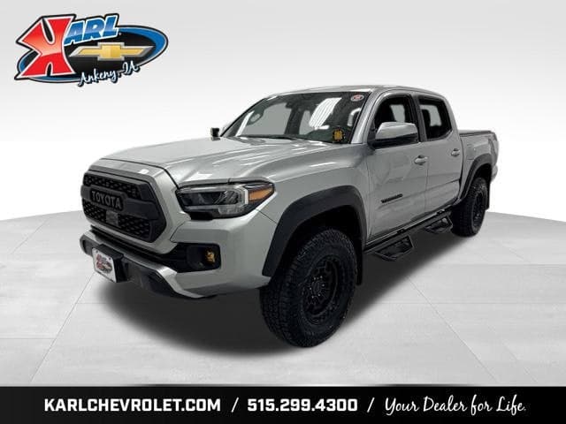 2021 Toyota Tacoma 4WD TRD Off Road — photo 1 of 5