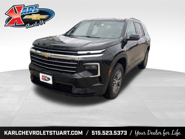 2025 Chevrolet Traverse AWD LT — photo 1 of 5
