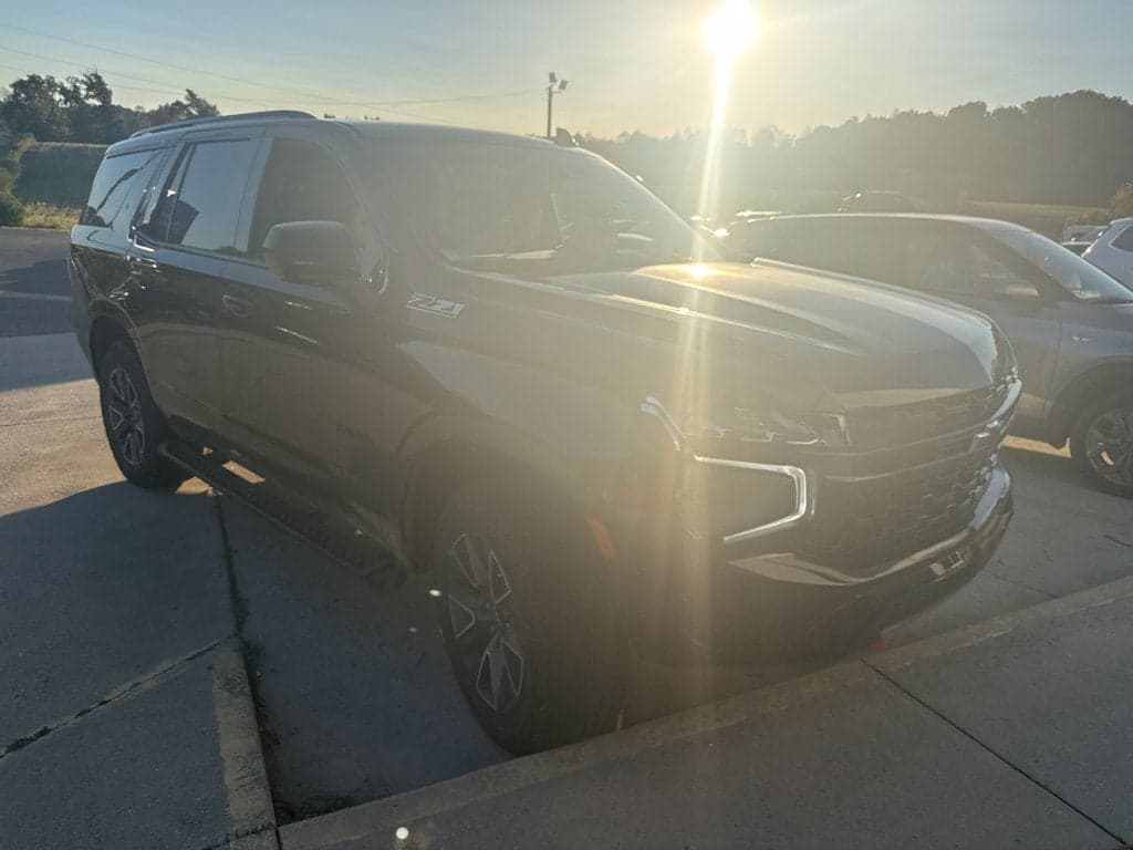 2024 Chevrolet Tahoe Z71 — photo 1 of 5