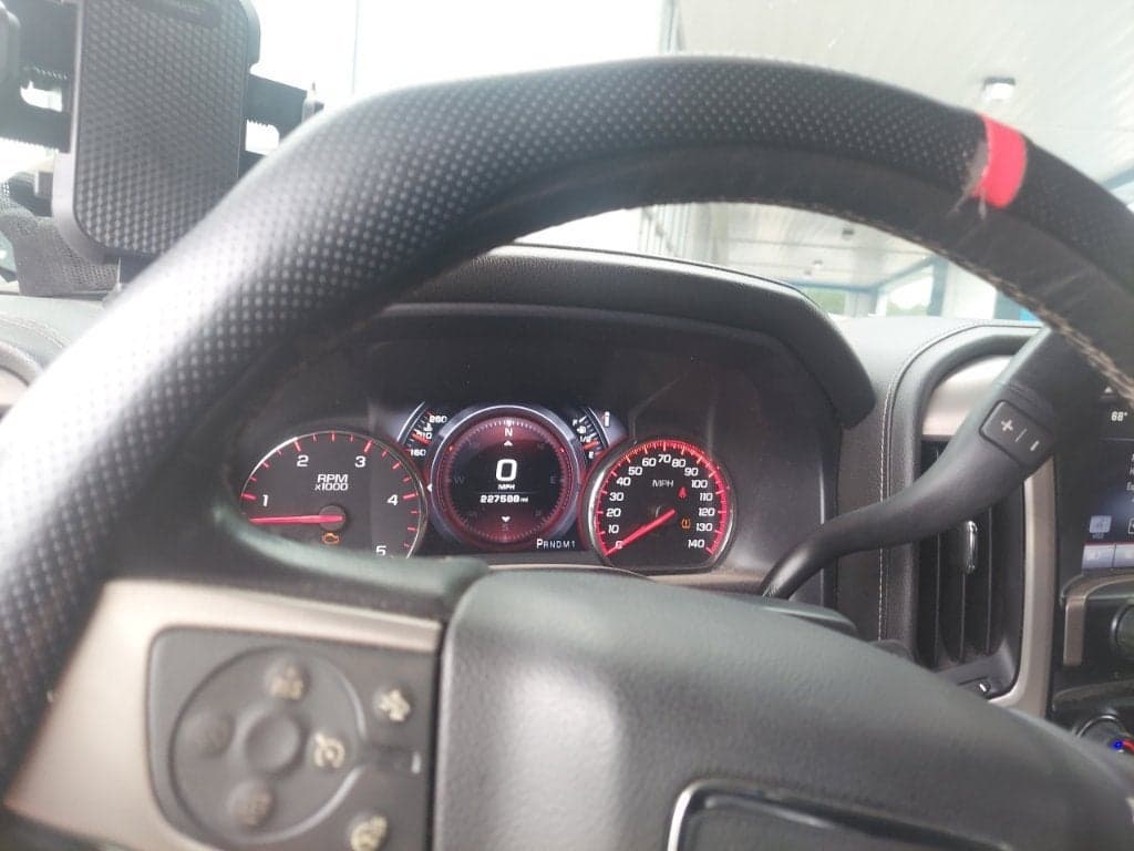 2015 GMC Sierra 2500HD Denali — photo 1 of 24