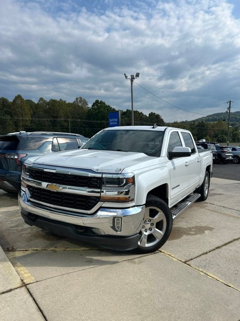 2016 Chevrolet Silverado 1500 LT — photo 1 of 22