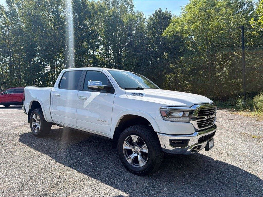 2020 RAM 1500 Laramie — photo 1 of 5