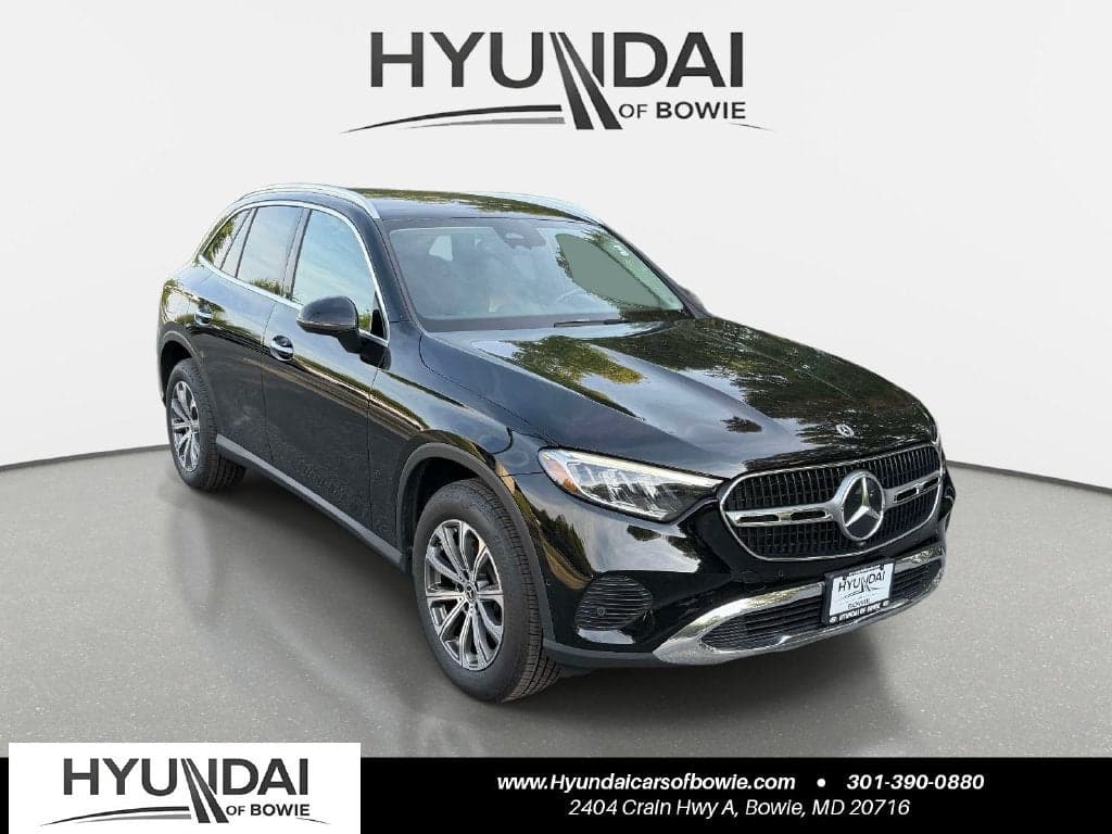 2024 Mercedes-Benz GLC GLC 300 — photo 1 of 5
