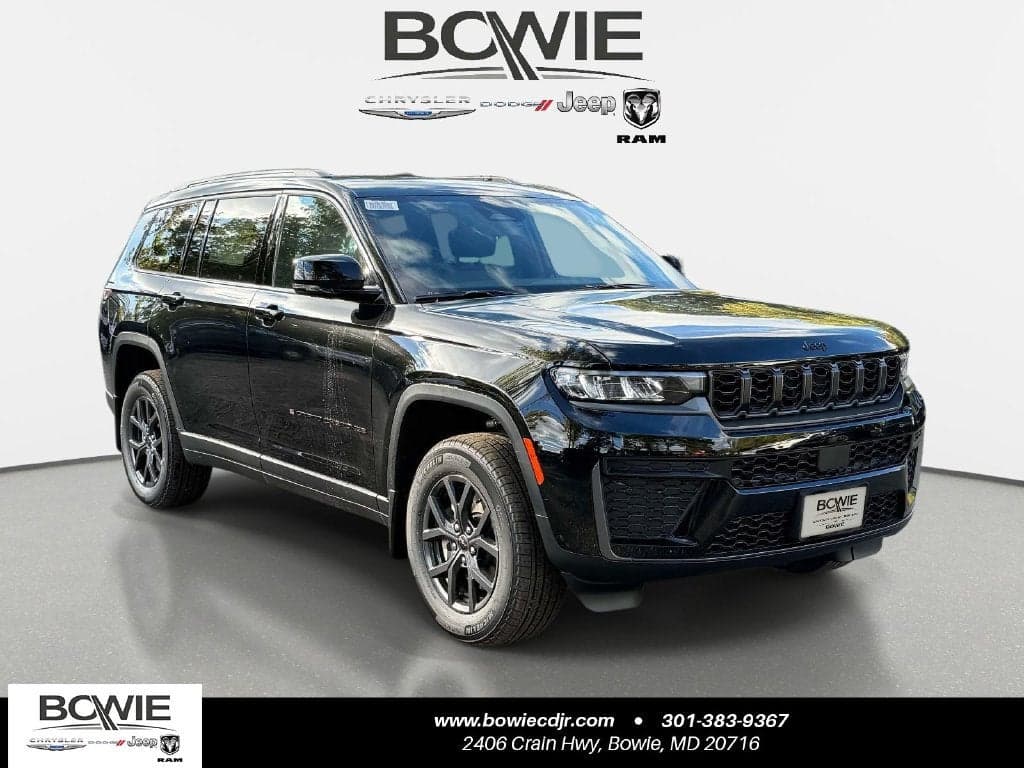 2027 Jeep Grand Cherokee Laredo Altitude — photo 1 of 5