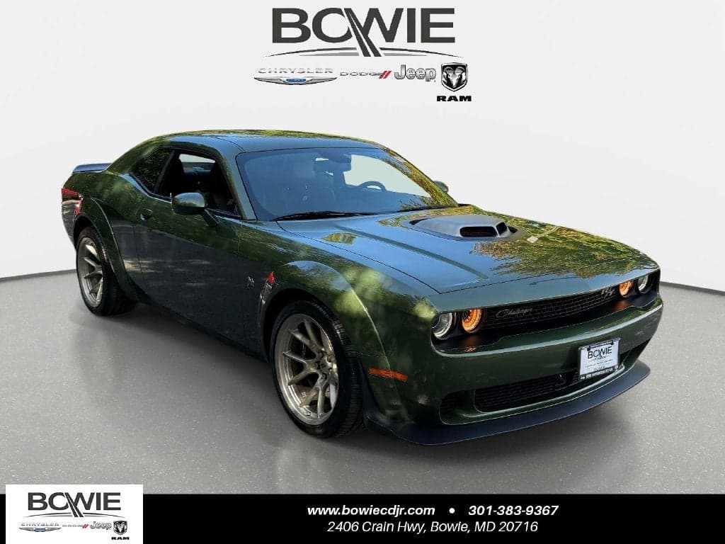 2023 Dodge Challenger Base — photo 1 of 5