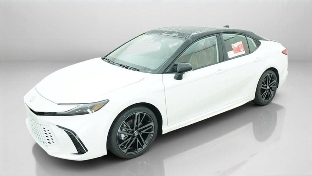 2026 Toyota Camry XSE — photo 1 of 5