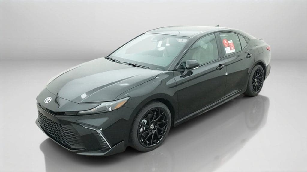 2027 Toyota Camry SE — photo 1 of 5