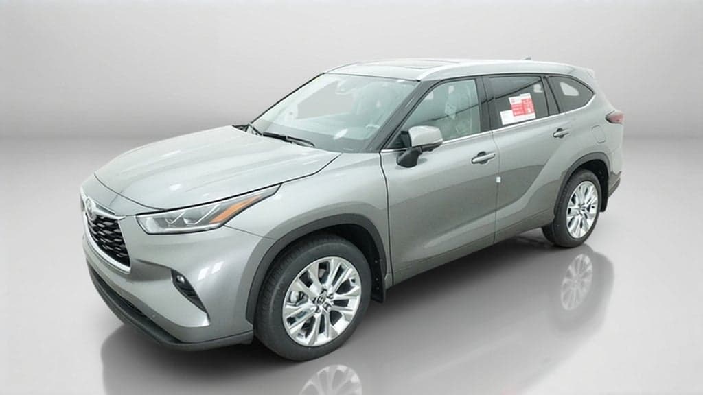 2026 Toyota Highlander Limited — photo 1 of 5