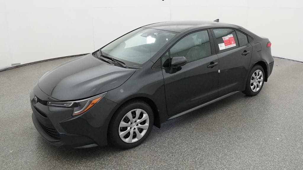 2026 Toyota Corolla LE — photo 1 of 33
