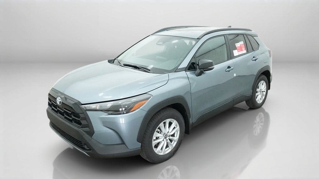 2026 Toyota Corolla Cross LE — photo 1 of 5