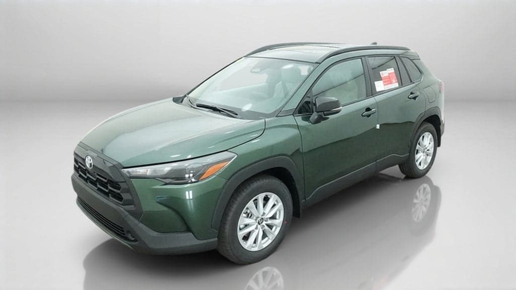 2026 Toyota Corolla Cross LE — photo 1 of 5