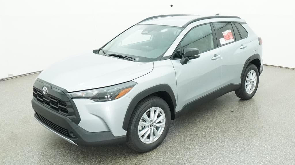 2026 Toyota Corolla Cross LE — photo 1 of 33